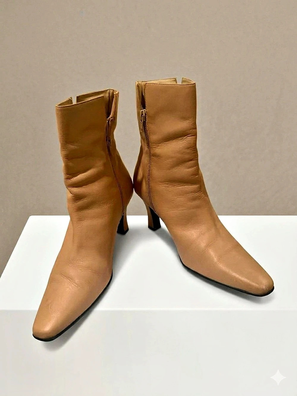 Vintage Y2K Karen Scott Tan Leather Ankle Booties Size 9M